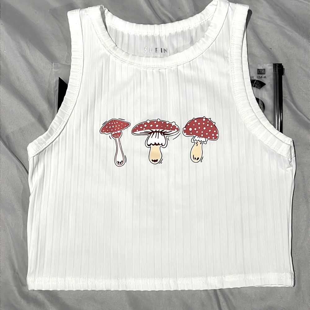 Mushroom print Crop tank top